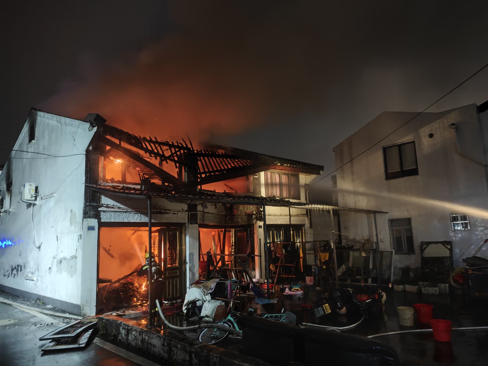 fire1
